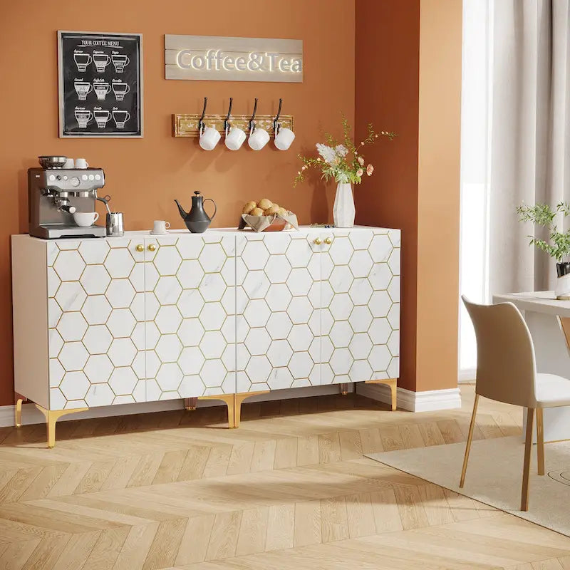 Credenza moderna con ante scorrevoli e ripiani