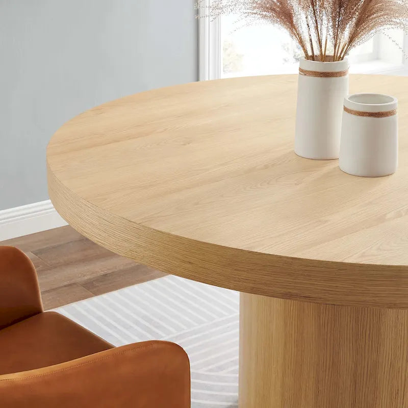 Round Wood Grain Dining Table with Seating for Six